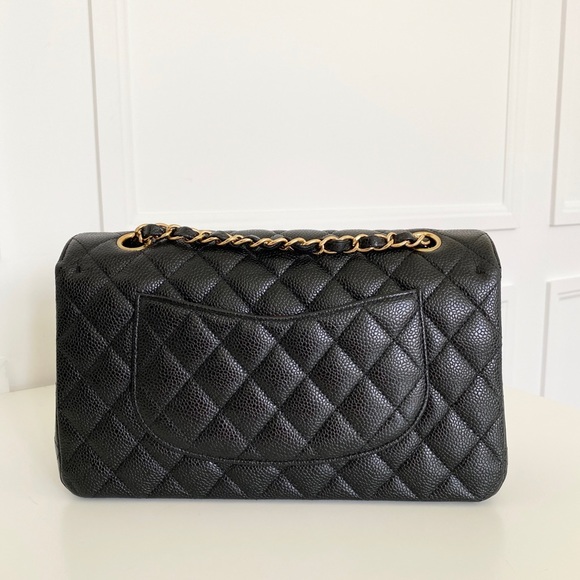 ❌SOLD❌CHANEL CLASSIC M FLAP BAG - Picture 2 of 16